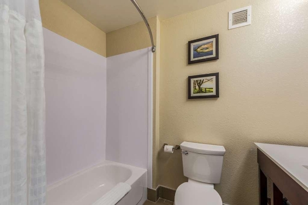 Comfort Inn and Suites Dayton North